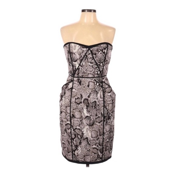 21-BCBG MAXAZRIA, python print dress   size 10 - Picture 3 of 10